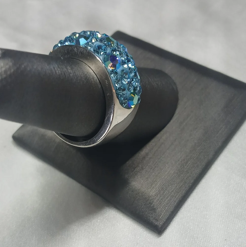 Aquamarine Zircon clustered ring. Silver overlay, JCM Malaysian Brass. Size 8. - Picture 2 of 8